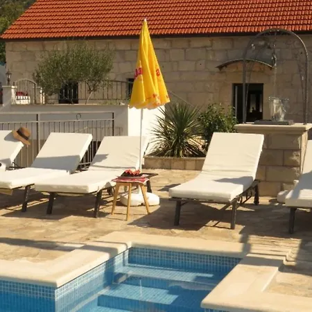 Dvori Stipanovi With Heated Pool And Jacuzzi Holiday home *