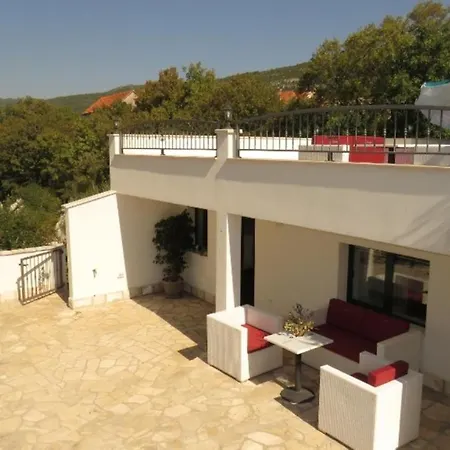 Holiday home Dvori Stipanovi With Heated Pool And Jacuzzi Donje Rascane