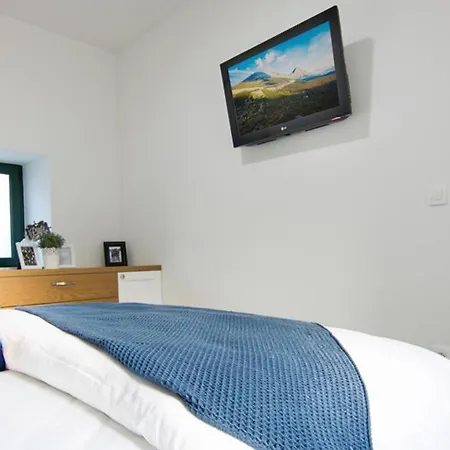 Holiday home Dvori Stipanovi With Heated Pool And Jacuzzi