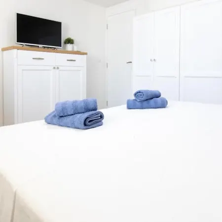 Dvori Stipanovi With Heated Pool And Jacuzzi Holiday home