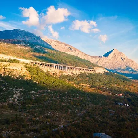 Dvori Stipanovi With Heated Pool And Jacuzzi Holiday home *