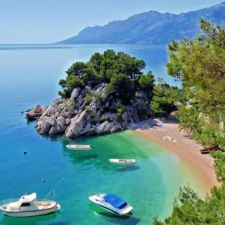 Dvori Stipanovi With Heated Pool And Jacuzzi