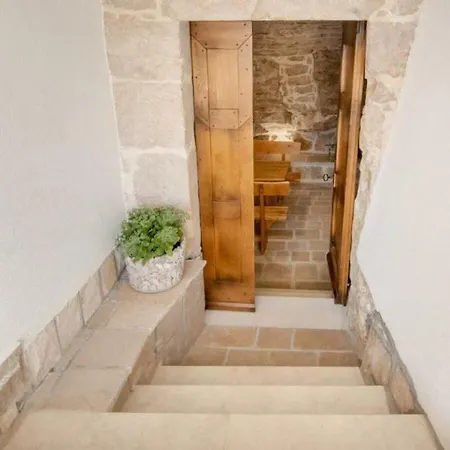 Dvori Stipanovi With Heated Pool And Jacuzzi * Donje Rascane
